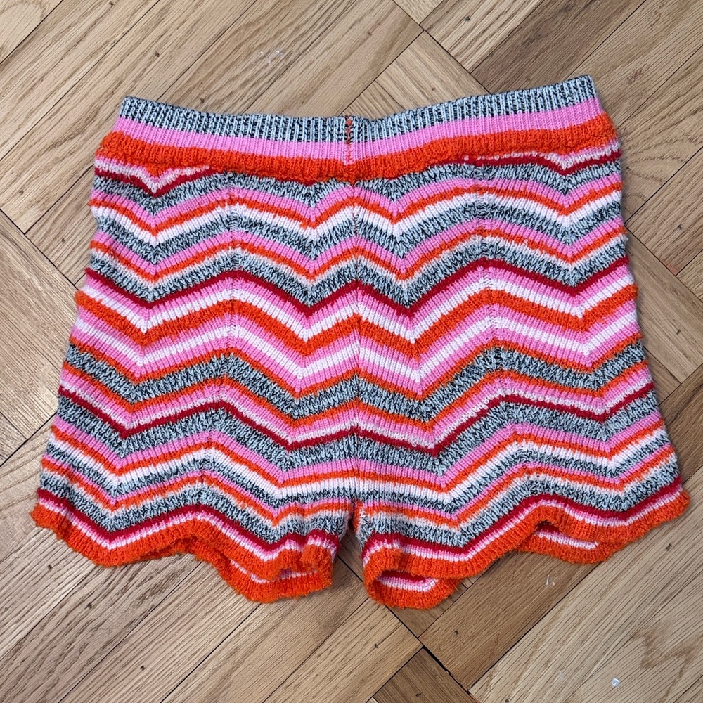 Colorful Chevron Knit Women's Shorts